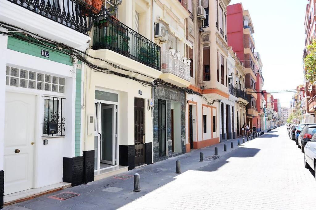 Chic Estudio Privado Al Lado De La Playa Валенсия Екстериор снимка